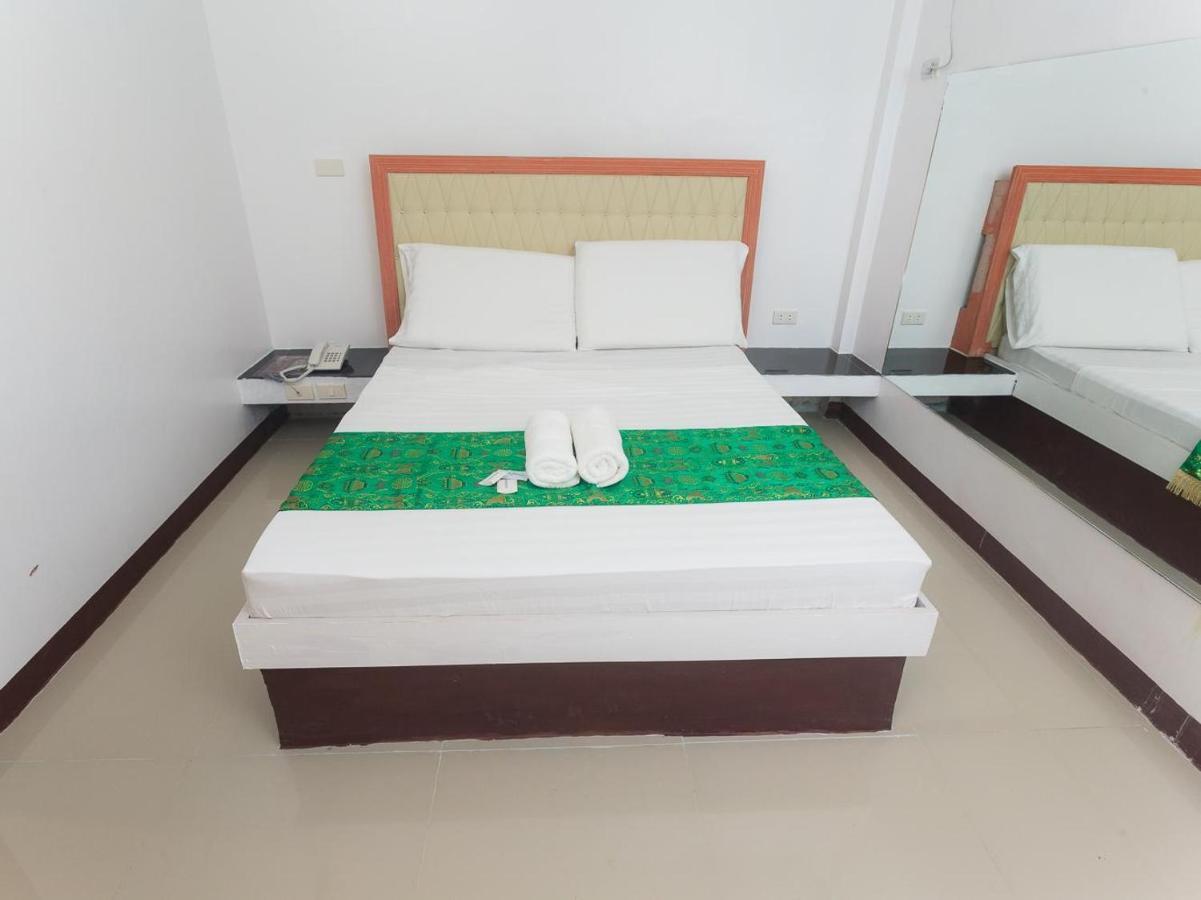 Jared Suites Upper Digos Екстериор снимка