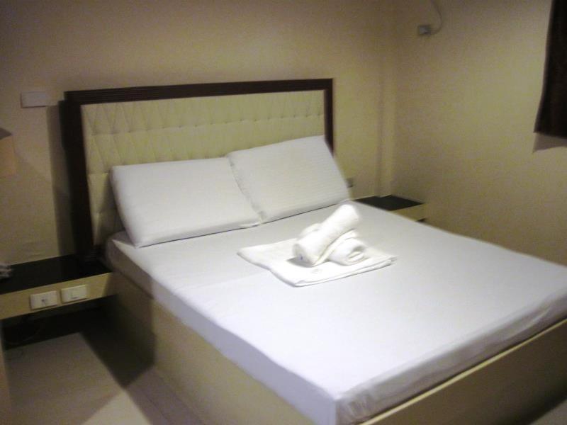 Jared Suites Upper Digos Екстериор снимка